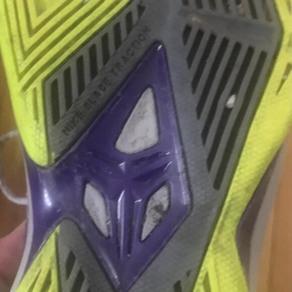 Kobe Bryant-Nike Zoom lowcut basketball shoes- 24-- size 10 - Picture 5 of 6